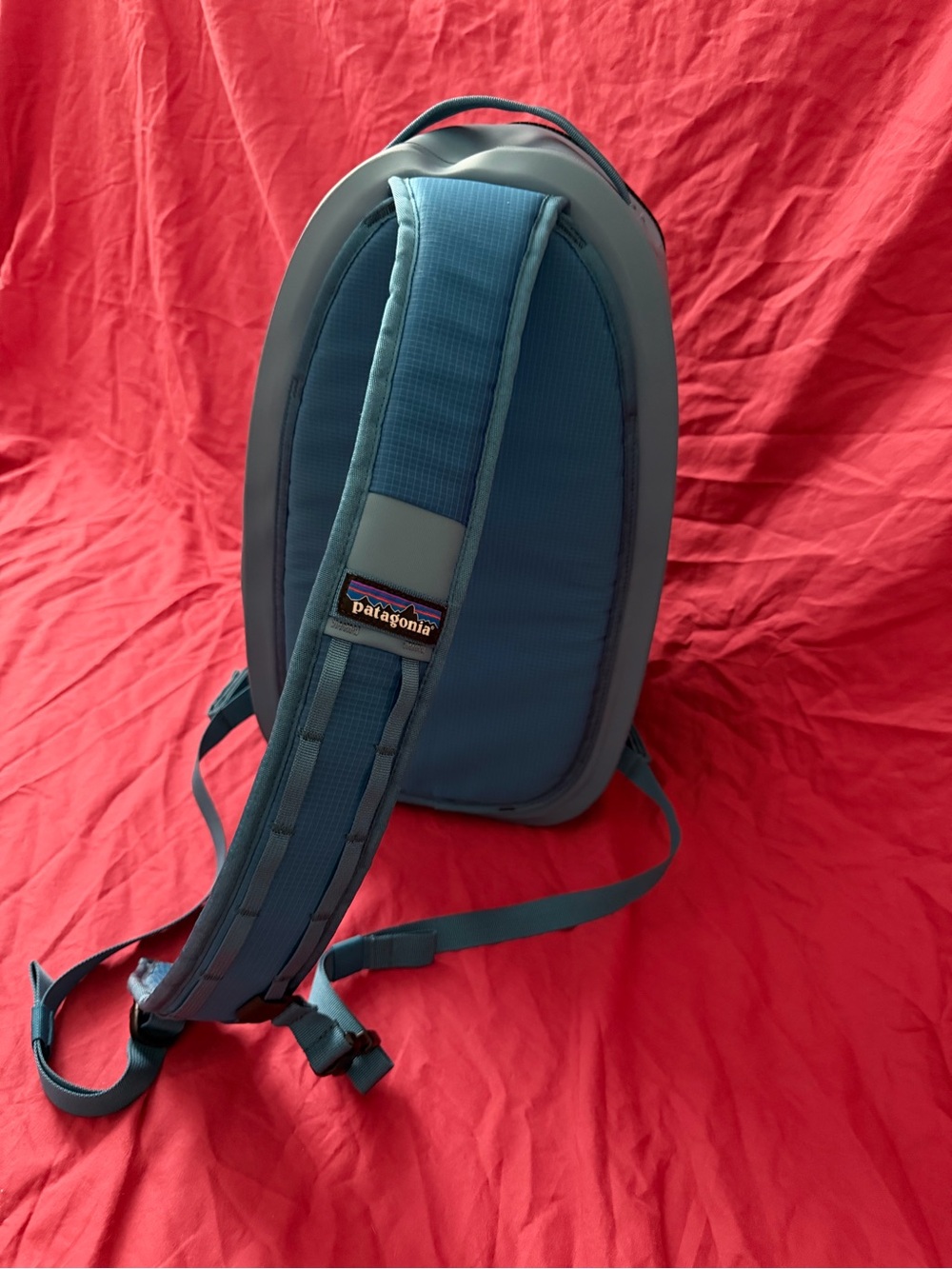 Patagonia Guidewater Submersible Blue Waterproof Men's Sling Pack 15L - Picture 2 of 4